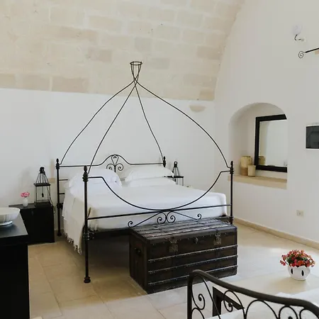 Masseria Montelauro 4* אוטרנטו