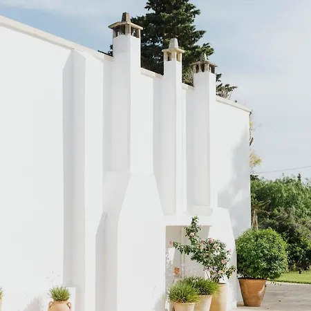 מלון Masseria Montelauro 4*
