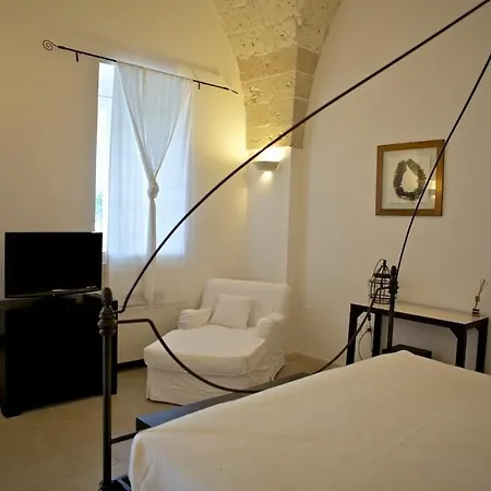 מלון Masseria Montelauro 4*